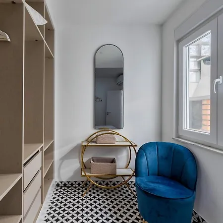 Minty House سيتوبال